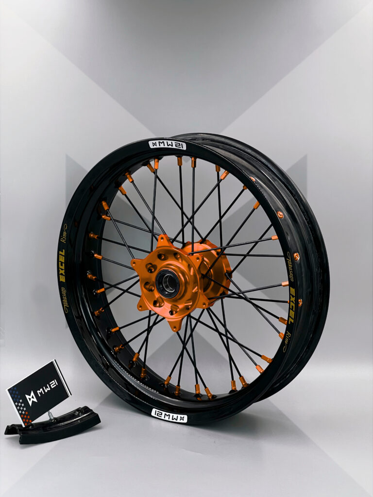 Roue avant Supermotard avec jante Excel Signature et moyeu Haan Wheels