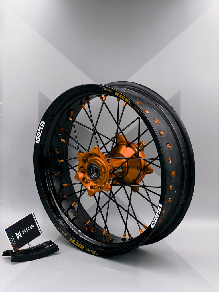 Roue arrière Supermotard avec jante Excel Signature et moyeu Haan Wheels